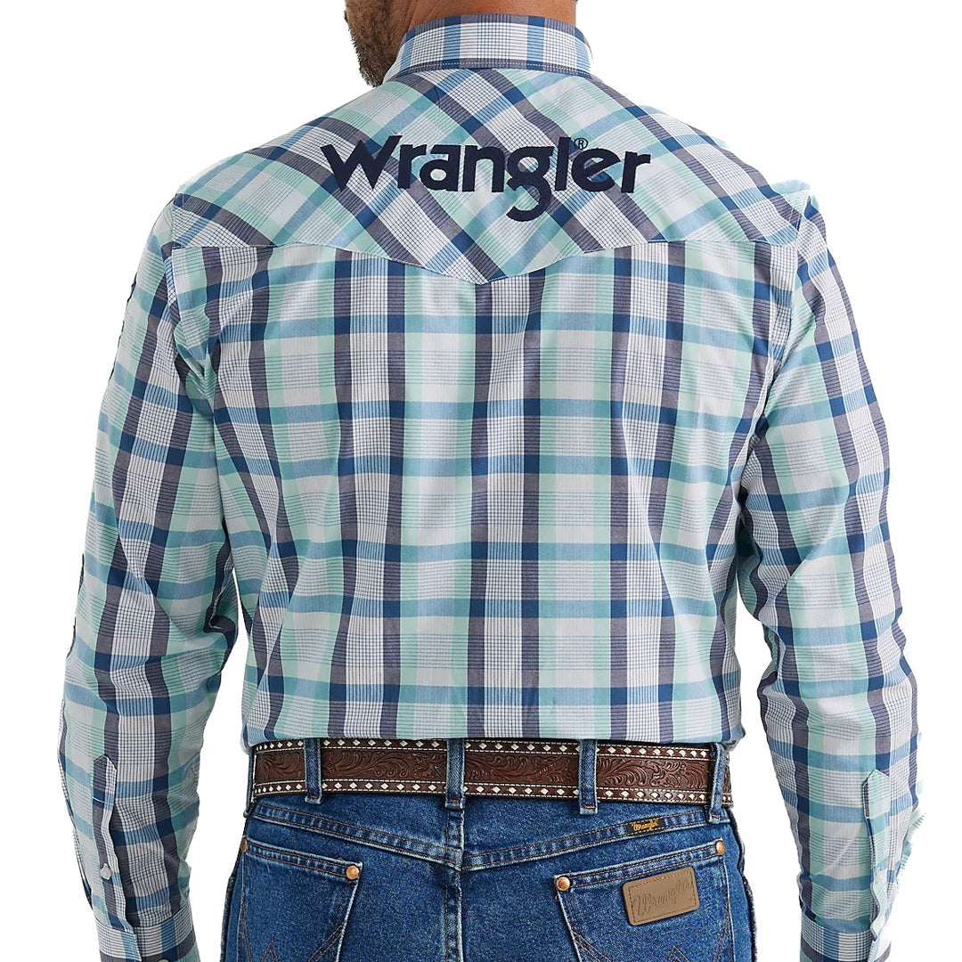 Wrangler Men's Logo Western Snap Shirt In Teal Plaid