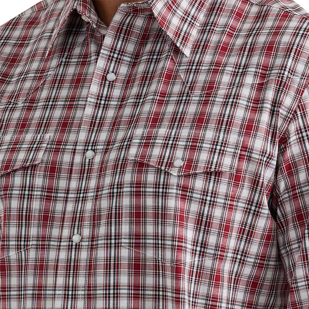 Wrangler Men's Wrinkle Resist Western Snap in Syrah Red Plaid