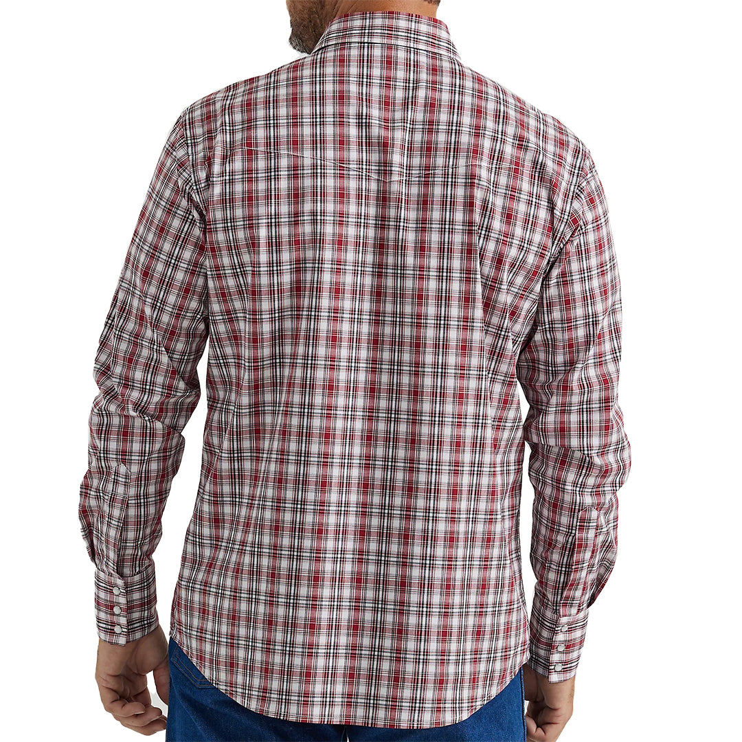 Wrangler Men's Wrinkle Resist Western Snap in Syrah Red Plaid