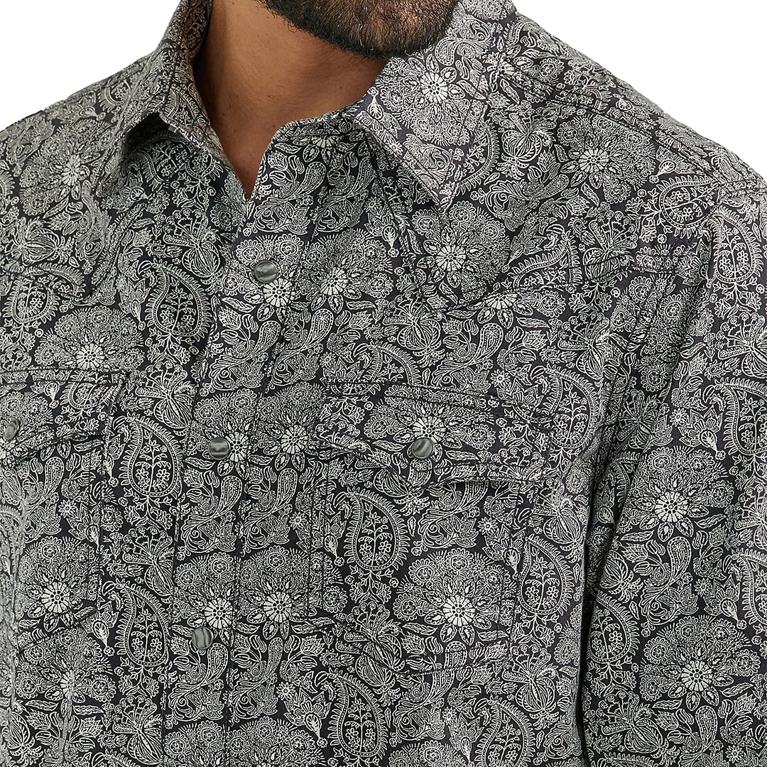 Wrangler Men's Retro Paisley Long Sleeve Snap Shirt