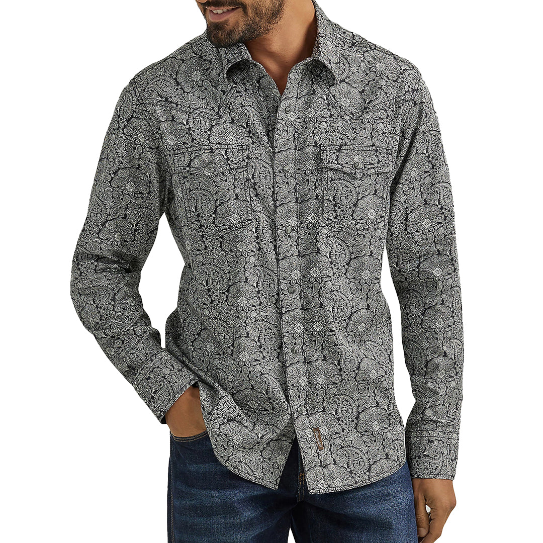 Wrangler Men's Retro Paisley Long Sleeve Snap Shirt