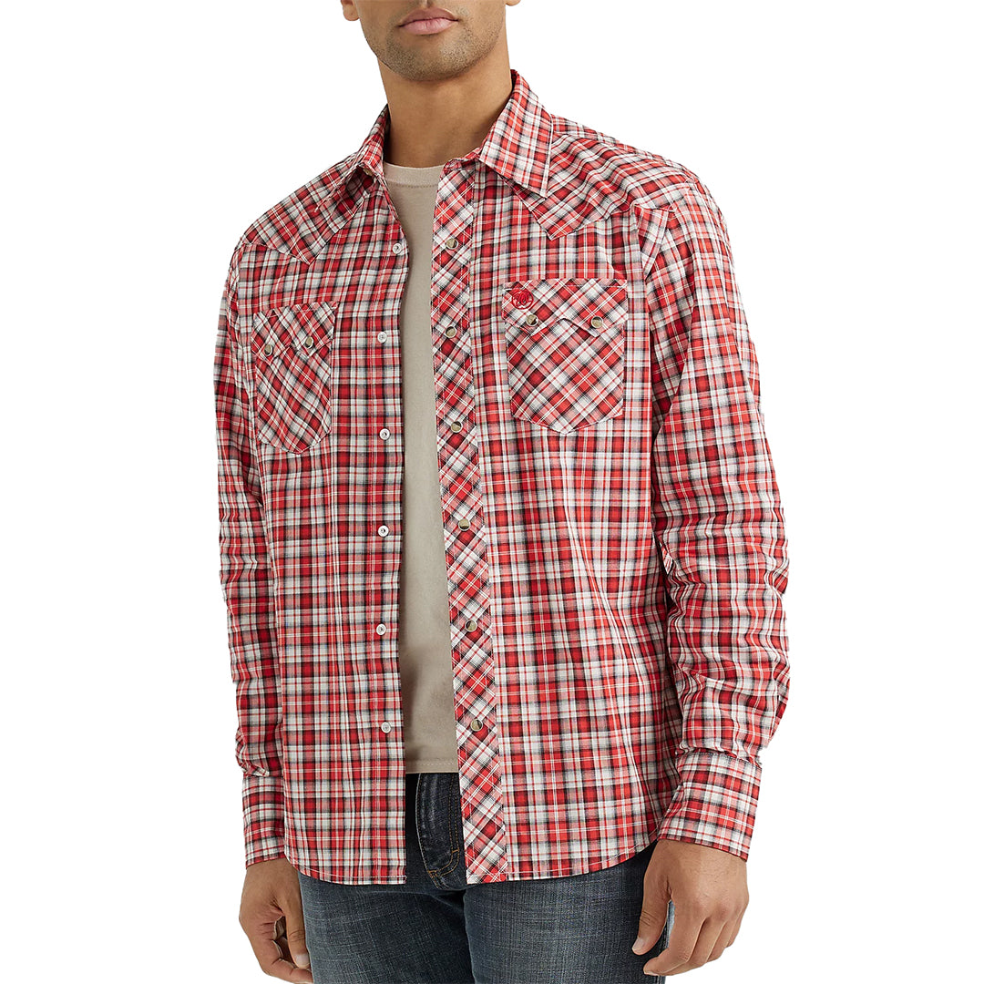 Wrangler Men's Retro Plaid Long Sleeve Snap Shirt