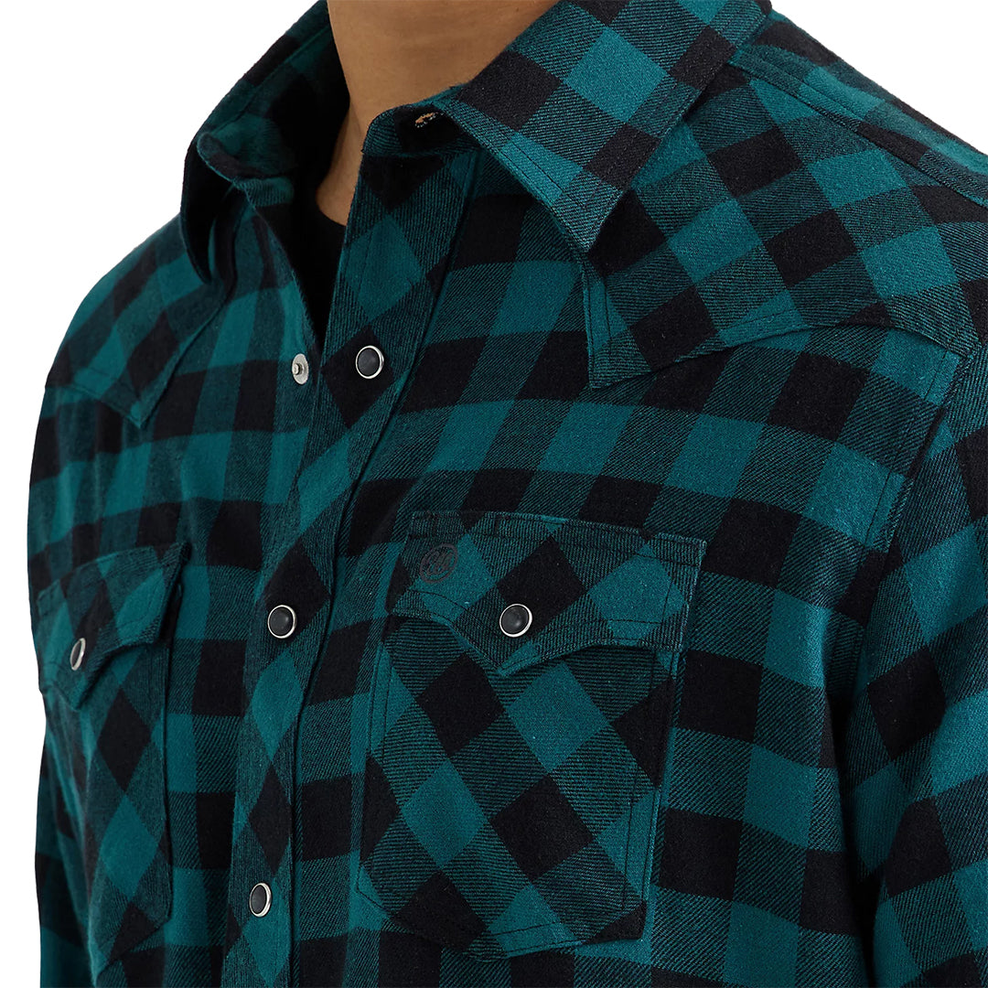 Wrangler Men's Retro Flannel Plaid Long Sleeve Snap Shirt