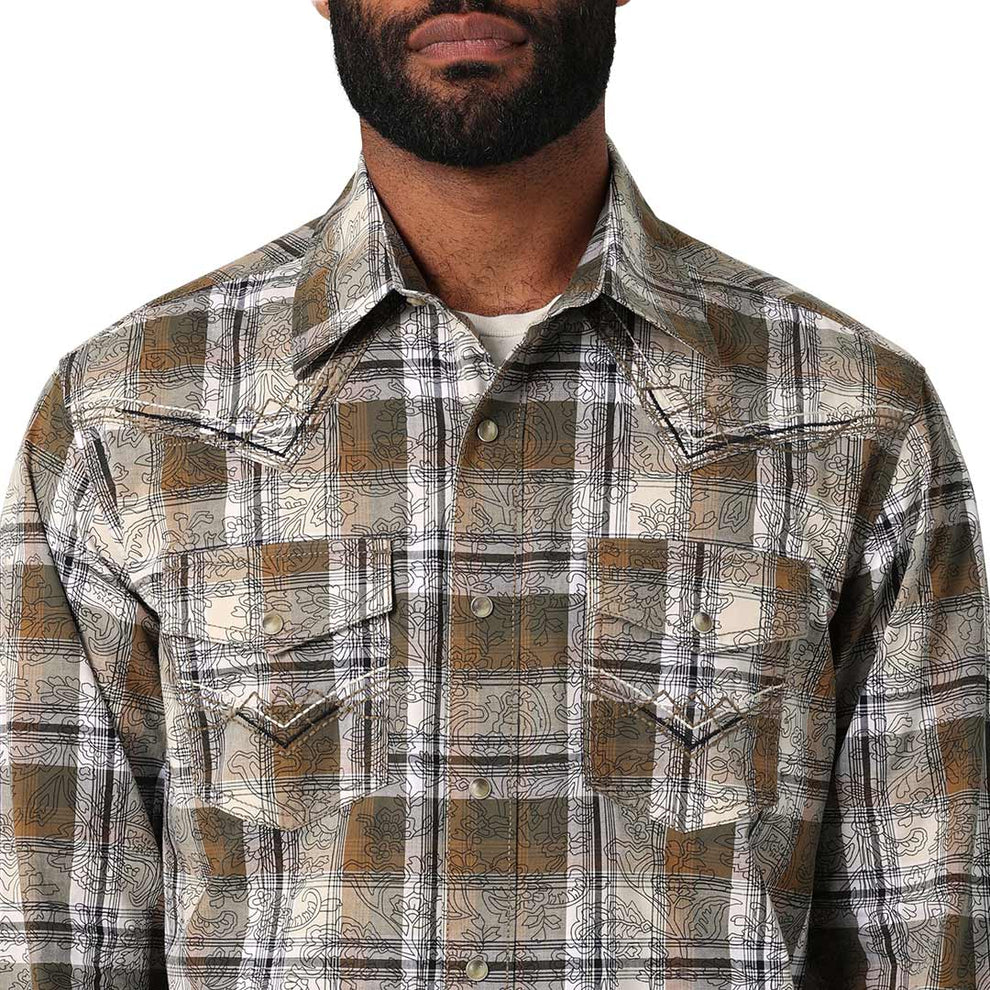 Wrangler Men's Rock 47 Floral Plaid Snap Shirt