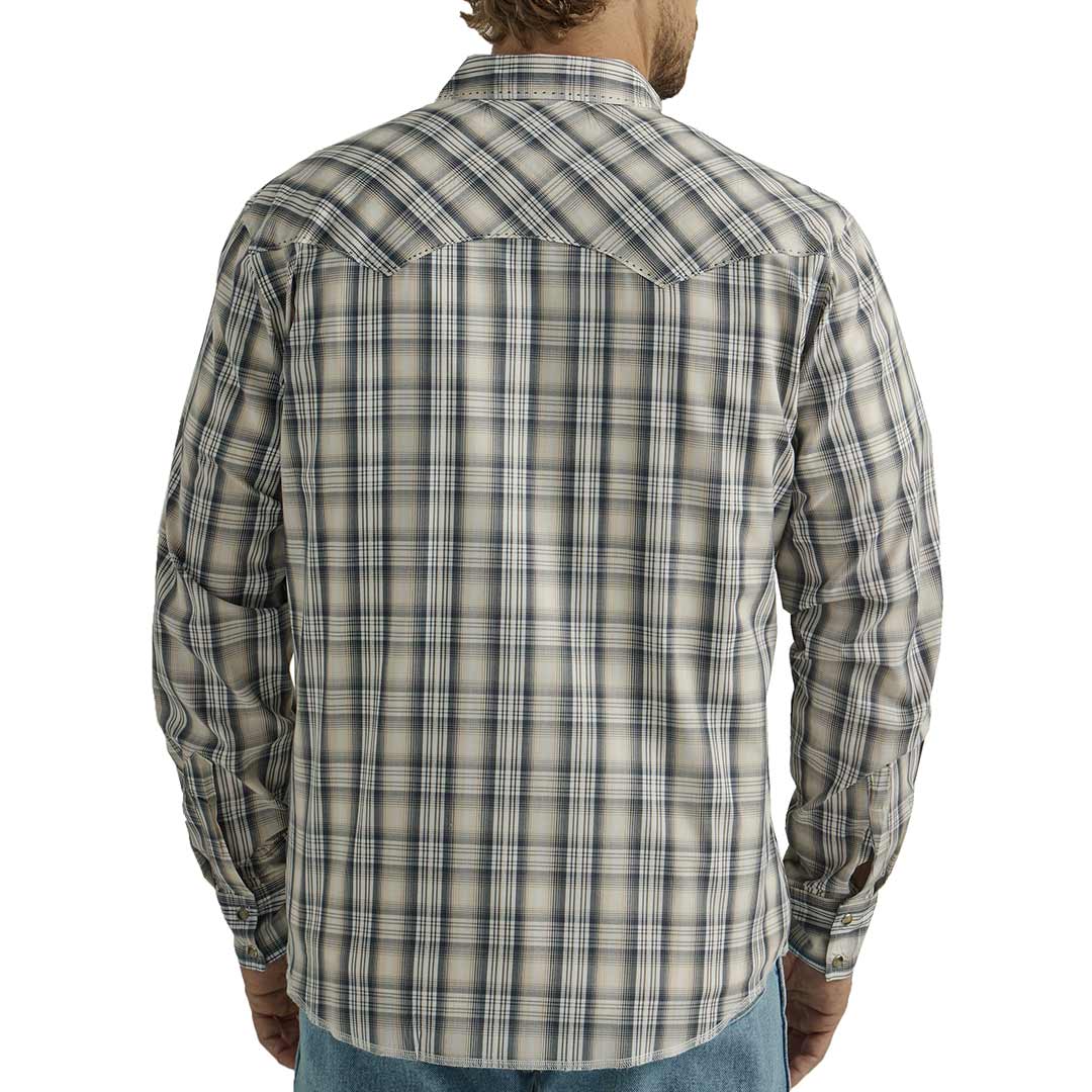 Wrangler Men's Fashion Plaid Snap Shirt