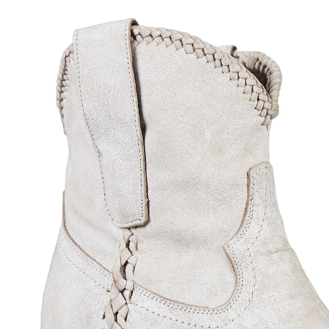 Plain hot sale white boots