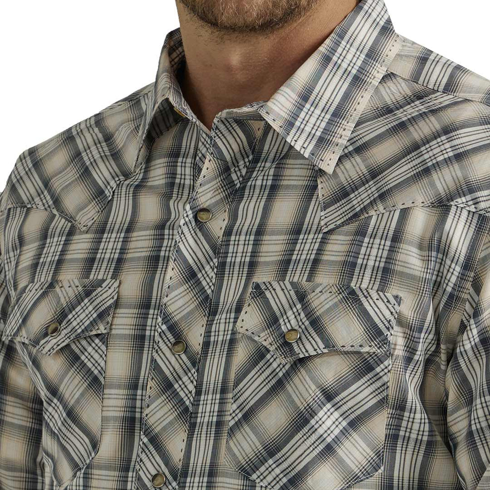 Wrangler Men's Fashion Plaid Snap Shirt